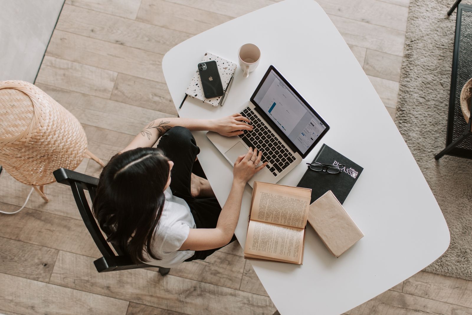 AI Content Creation in 2026: Human-AI Collaboration vs Full Automation � Where It Ends